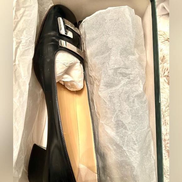 Vintage Gucci Decollete Silver Buckle Shoe - Picture 7 of 7